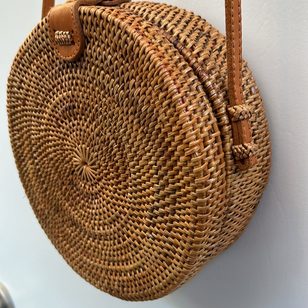 Rattan Canteen Bag Crossbody Purse Dark Natural Tan w Paisley Cloth Snap Closure